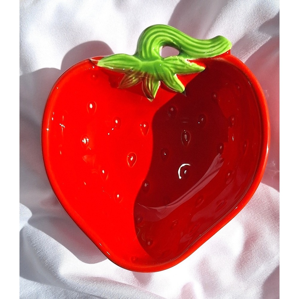 Vtg Pier One Japan Ceramic Strawberry Bowl Fruit Shaped Dish Cottagecore Decor